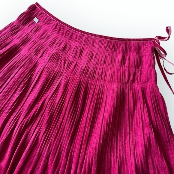 Lulu Castagnette Pleated Faux Suede Midi Skirt Pink Berry Size 12 NWT - Picture 8 of 16